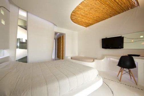 KLab Architecture, Hotel Andronikos, Mykeny, pokoje jak nowoczesna jaskinia