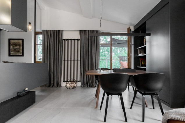 apartament w ciemnej tonacji, mieszkanie dla singla