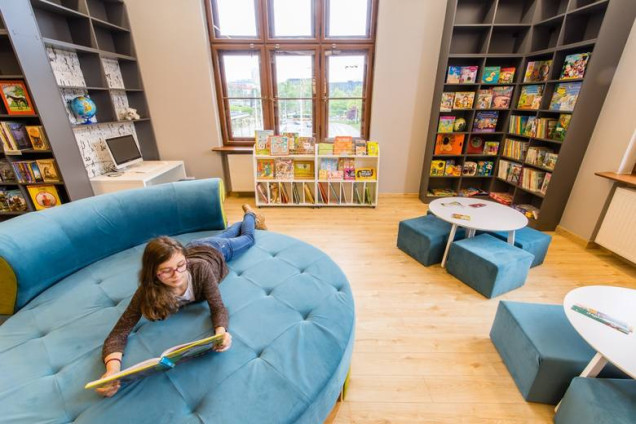 biblioteka na dworcu we Wrocławiu