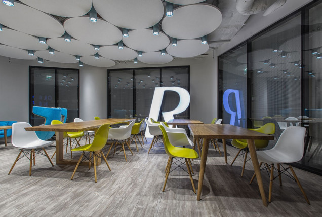 EY, projekt Massive Design, nowe biuro