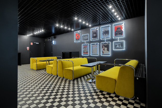 aranżacja wnętrza, wnętrze kina, modernizacja wnętrza, kino Muza, Toya Design, przestrzeń kinowa, fotele w kinie, oryginalne wnętrze