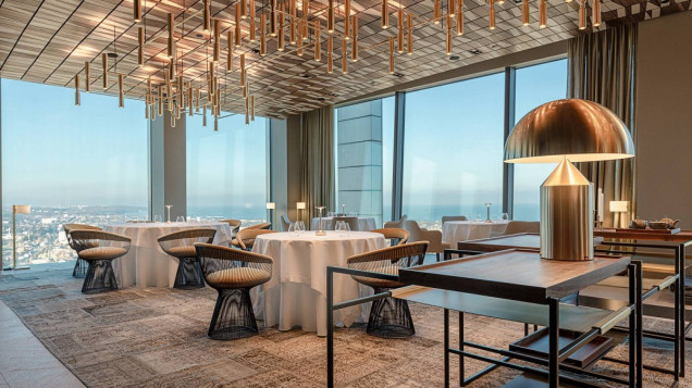 Luksusowe wnętrze restauracji Arco