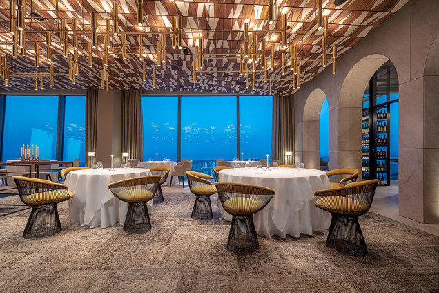 Luksusowe wnętrze restauracji Arco