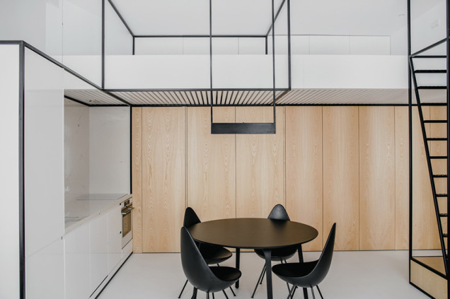 mus architekci, lewitujace bryly