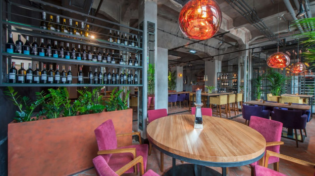 Faktura, Manufaktura, restauracja w Łodzi