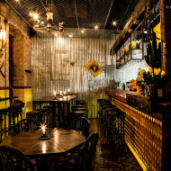 Bar La Sirena/ 370studio