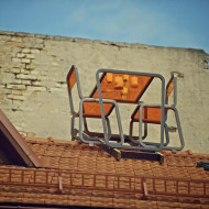 Ainė Bunikytė, Ridged Roof Furniture, instalacja z mebli na spadzistym dachu