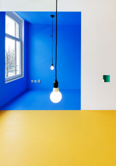 DUS Architects, Karel Appel House w Amsterdamie, wnętrza inspirowane malarstwem Karela Appela