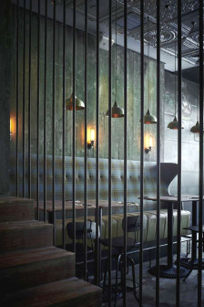 Darryl Goveas, restauracja MATTO w Szanghaju, wnętrza eklektyczne, połączenie estetyki industrialnej, rustykalnej i retro
