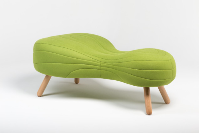 krzesło w kolorze greenery