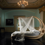 Joseph Walsh, Enignum canopy bed, futurystyczne łoże z baldachimem