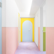 Królestwo koloru, czyli aranżacja apartamentu w Tokio